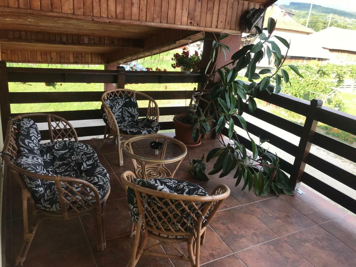 Casa De Vacanta Madalina Novaci-Străini Eksteriør bilde